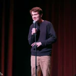 Menampilkan Lawakan Tunggal secara Santun